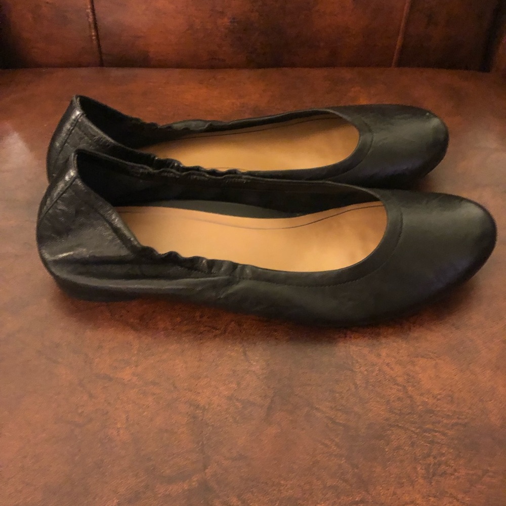 Vionic Alexa Flat Black